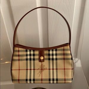 ❤️BURBERRY❤️Small Nova Check Hobo bag EUC!!